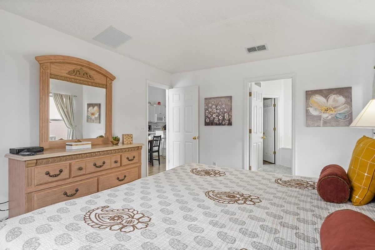 4 Bedroom No Carpet Just Remodeled Unit Sr1205 Kissimmee Eksteriør billede